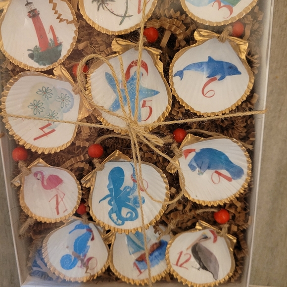 NIB. The 12 days of Christmas Shell Ornaments. Each Shell is Numbered. - Picture 4 of 4